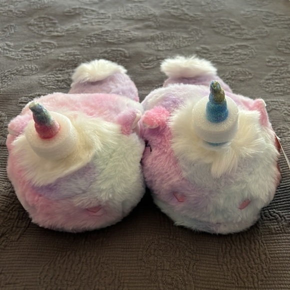 KIDS Unicorn Slippers - Size 4/5 - Picture 3 of 5